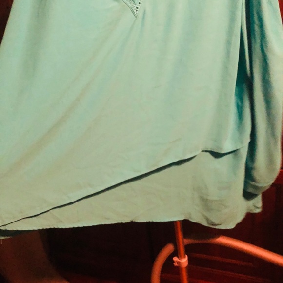 Cold Shoulder Blouse - Picture 4 of 4